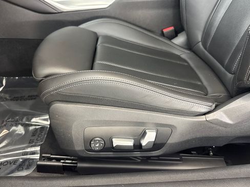 Used 2024 BMW M440i Coupe w/ Premium Package RWD image 15