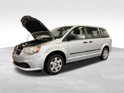 Used 2012 Dodge Grand Caravan American Value Package image 11