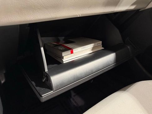 Certified 2023 Toyota Corolla Cross LE w/ Moonroof Package image 30