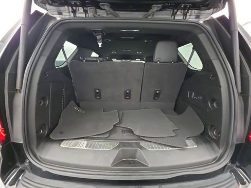 Used 2024 GMC Yukon Denali image 49