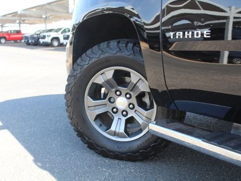 Used 2016 Chevrolet Tahoe LT w/ Off-Road Package AWD/4WD image 11