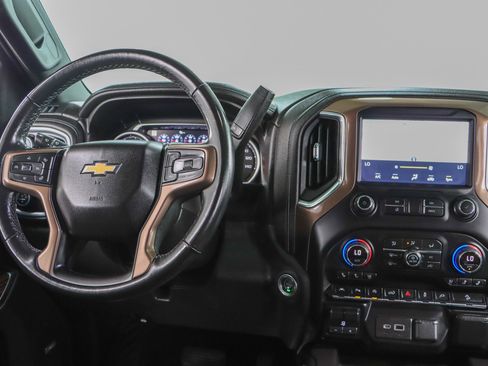 Used 2021 Chevrolet Silverado 1500 High Country w/ Safety Package II image 18