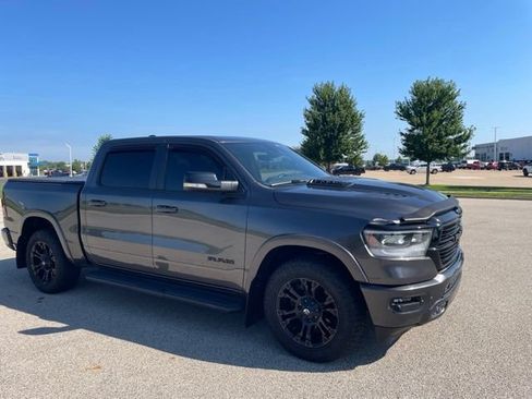 Used 2022 RAM 1500 Laramie AWD/4WD image 1