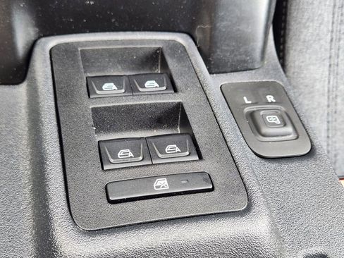 Used 2025 Ford Bronco 4-Door AWD/4WD image 28
