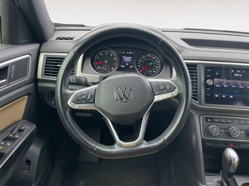Used 2020 Volkswagen Atlas Cross Sport SE FWD image 12