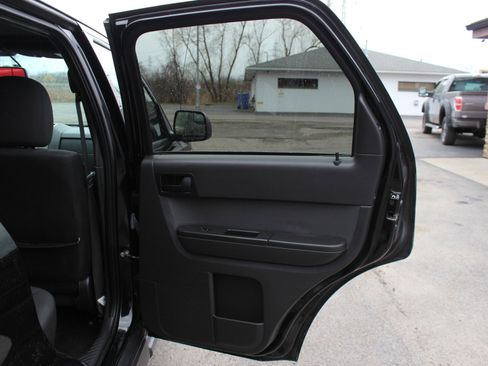 Used 2012 Ford Escape XLT AWD/4WD image 36