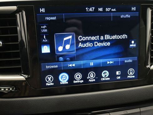 Used 2017 Chrysler Pacifica Touring Plus image 19