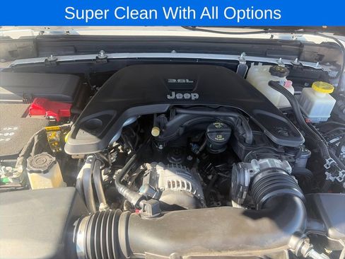 Used 2020 Jeep Gladiator Rubicon AWD/4WD image 38