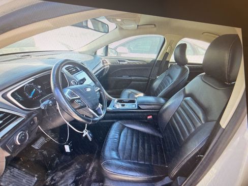 Used 2018 Ford Fusion SE w/ Equipment Group 602A image 5