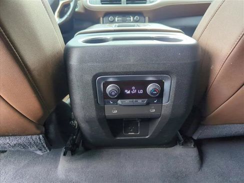 Used 2021 Chevrolet Tahoe High Country w/ Premium Package AWD/4WD image 21