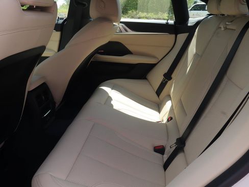 New 2026 BMW 430i w/ M Sport Package RWD image 12