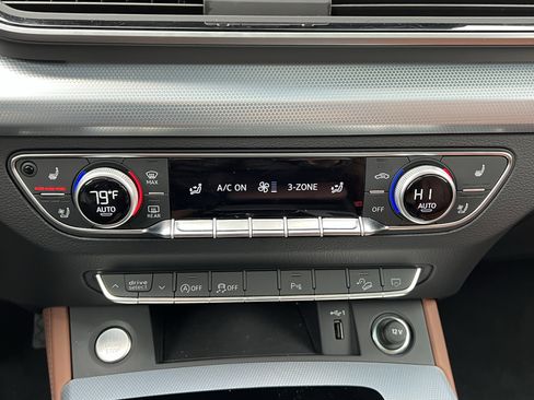 Used 2025 Audi Q5 2.0T Premium Plus w/ Premium Plus Package image 30