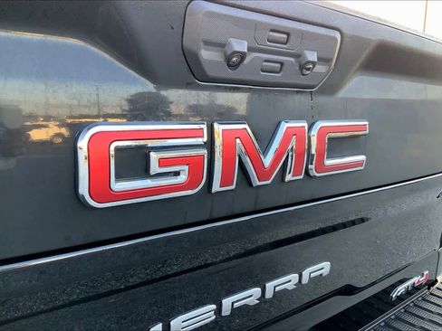 Used 2025 GMC Sierra 2500 AT4 w/ AT4 Premium Plus Package image 30