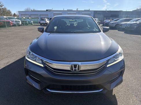 Used 2017 Honda Accord Sport Special Edition image 8