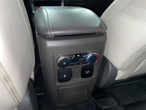 Used 2022 Ford Explorer Platinum w/ Equipment Group 601A image 25