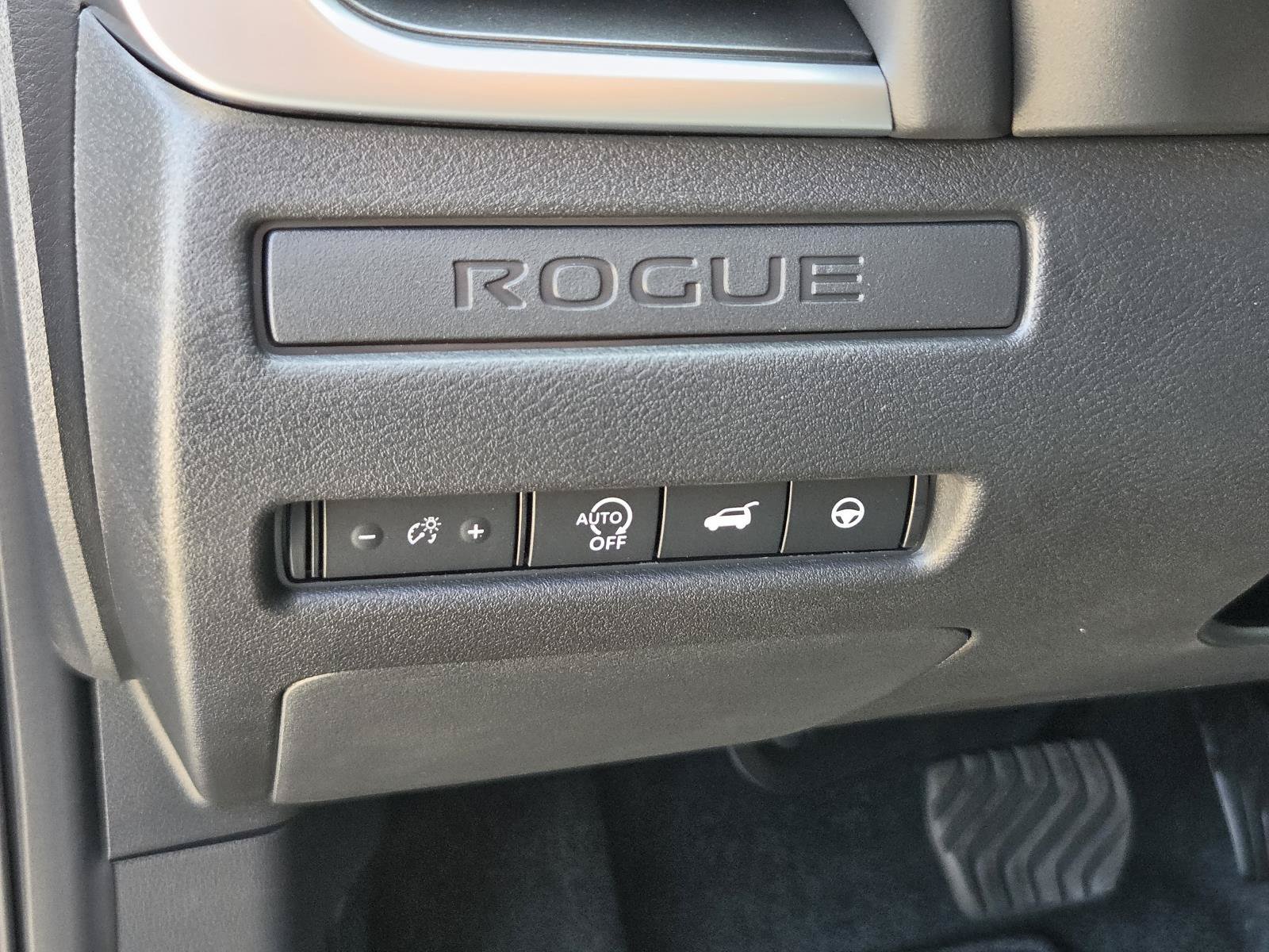 New 2026 Nissan Rogue SV FWD image 19