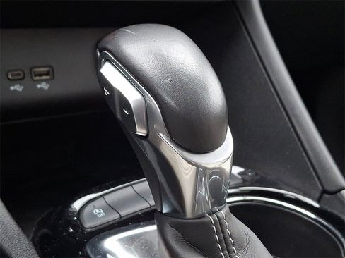 Used 2024 Buick Encore GX Preferred image 14