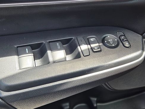 Certified 2022 Honda CR-V EX-L image 30
