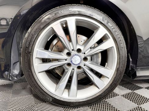 Used 2014 Mercedes-Benz E 350 Sedan image 24