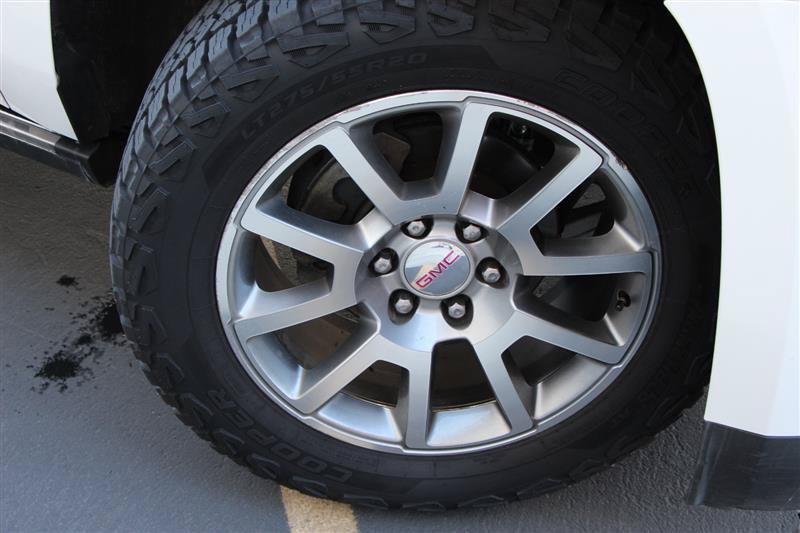Used 2016 GMC Yukon Denali w/ Open Road Package AWD/4WD image 51