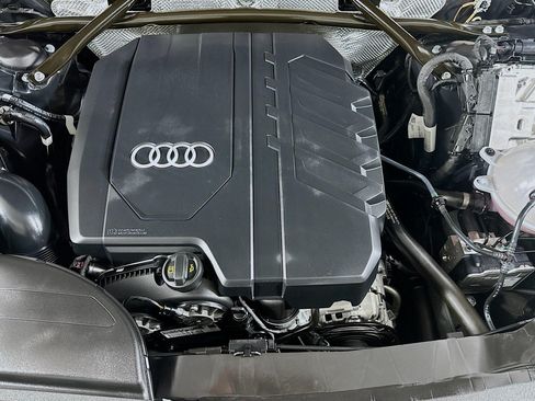 Used 2023 Audi Q5 2.0T Premium w/ Convenience Package AWD/4WD image 12