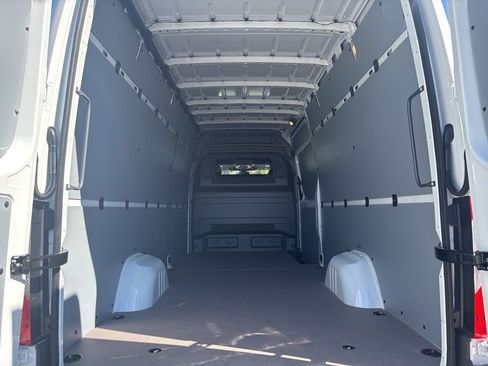 New 2026 Mercedes-Benz Sprinter 2500 image 15