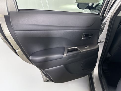 Used 2024 Mitsubishi Outlander Sport AWD image 25