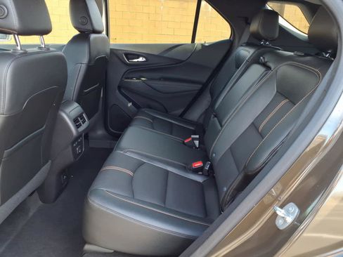 Used 2024 Chevrolet Equinox Premier image 29