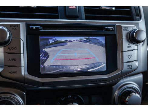 Used 2018 Toyota 4Runner SR5 Premium AWD/4WD image 25