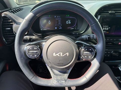 Certified 2023 Kia Soul GT-Line w/ GT-Line Technology Package FWD image 25