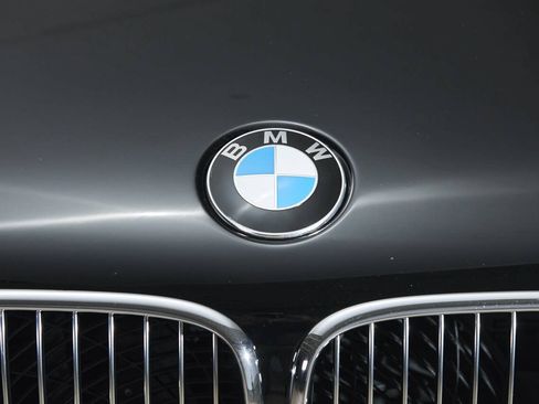 Used 2003 BMW M5 RWD image 37