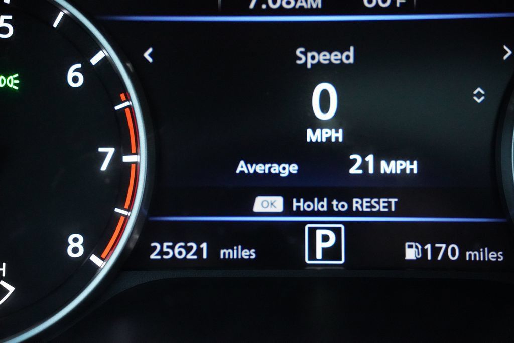Used 2020 Nissan Sentra SR w/ Premium Package FWD image 8