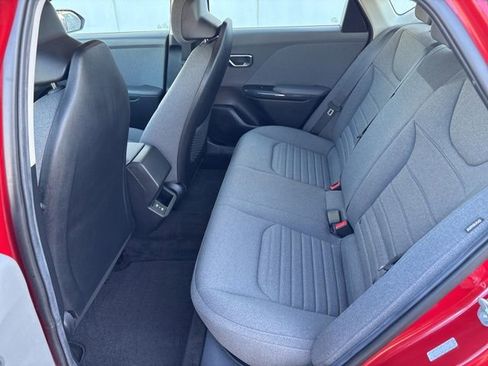 Used 2025 Kia K4 EX image 25