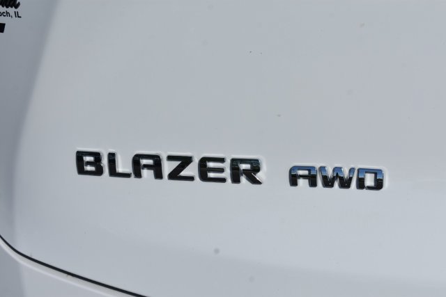 New 2026 Chevrolet Blazer LT w/ Sound & Technology Package AWD/4WD image 18