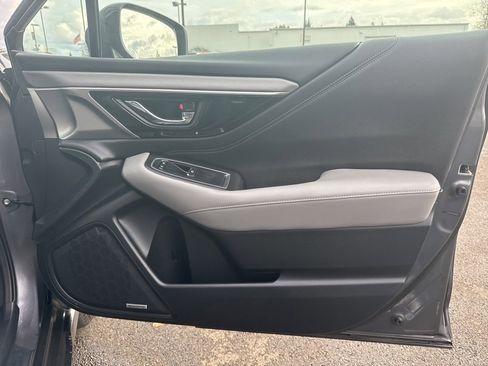 Used 2022 Subaru Outback Limited image 30
