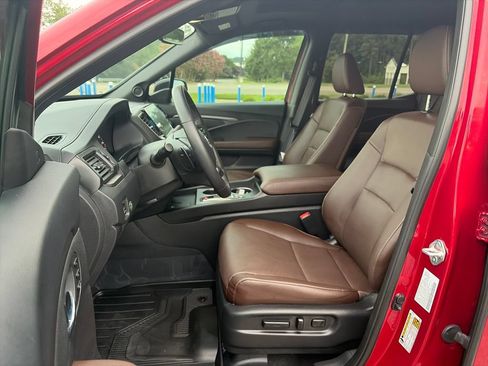 Used 2025 Honda Ridgeline RTL image 9