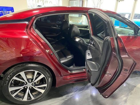 Used 2018 Nissan Maxima 3.5 SL image 16