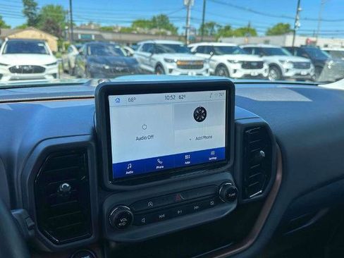 Certified 2022 Ford Bronco Sport Outer Banks w/ Tech Package AWD/4WD image 28