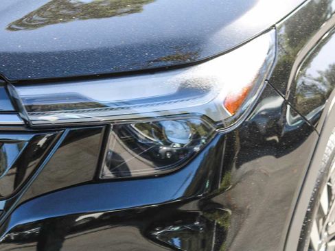Certified 2025 Subaru Forester Touring AWD/4WD image 8