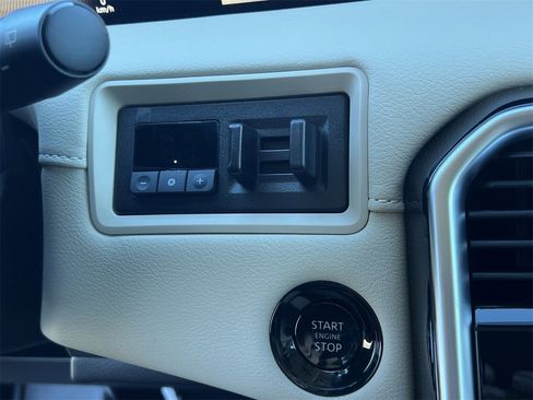 New 2026 Nissan Armada Platinum Reserve image 13