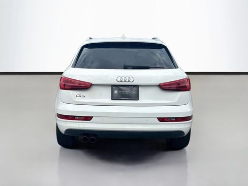Used 2018 Audi Q3 2.0T Premium w/ Convenience Package FWD image 4