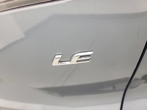 Used 2026 Toyota Corolla Cross LE FWD image 12
