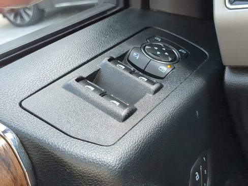 Used 2020 Ford F150 Lariat image 22