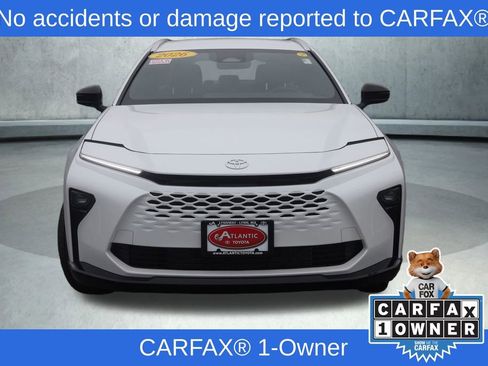 Used 2026 Toyota Crown Signia image 2