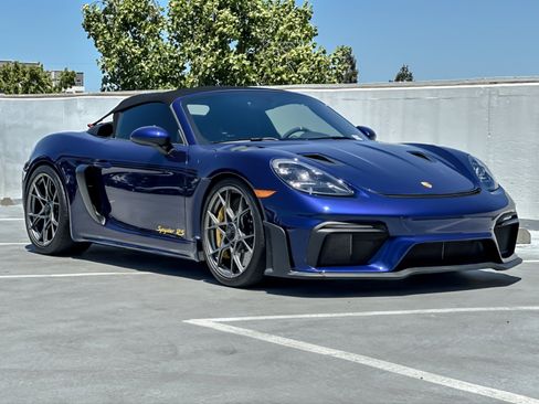 Used 2024 Porsche 718 Boxster Spyder RS RWD image 9