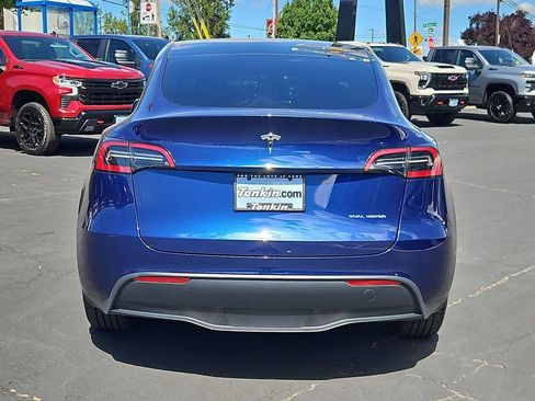 Used 2023 Tesla Model Y Long Range AWD/4WD image 5