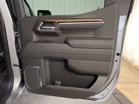 New 2026 Chevrolet Silverado 1500 LT Trail Boss w/ Dark Appearance Package image 18