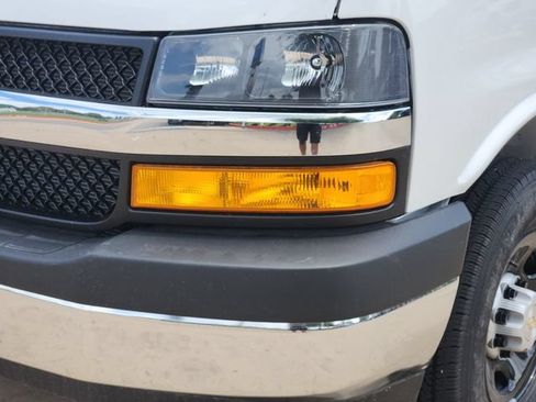 New 2026 Chevrolet Express 3500 w/ Driver Convenience Package RWD image 15