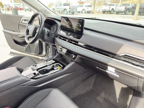Used 2025 Mitsubishi Outlander ES image 31