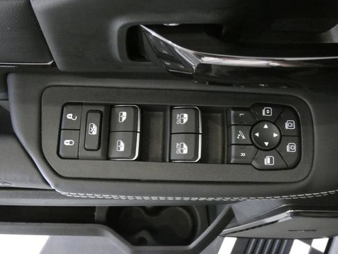 New 2025 RAM 2500 Rebel w/ Rebel Level 2 Equipment Group image 22